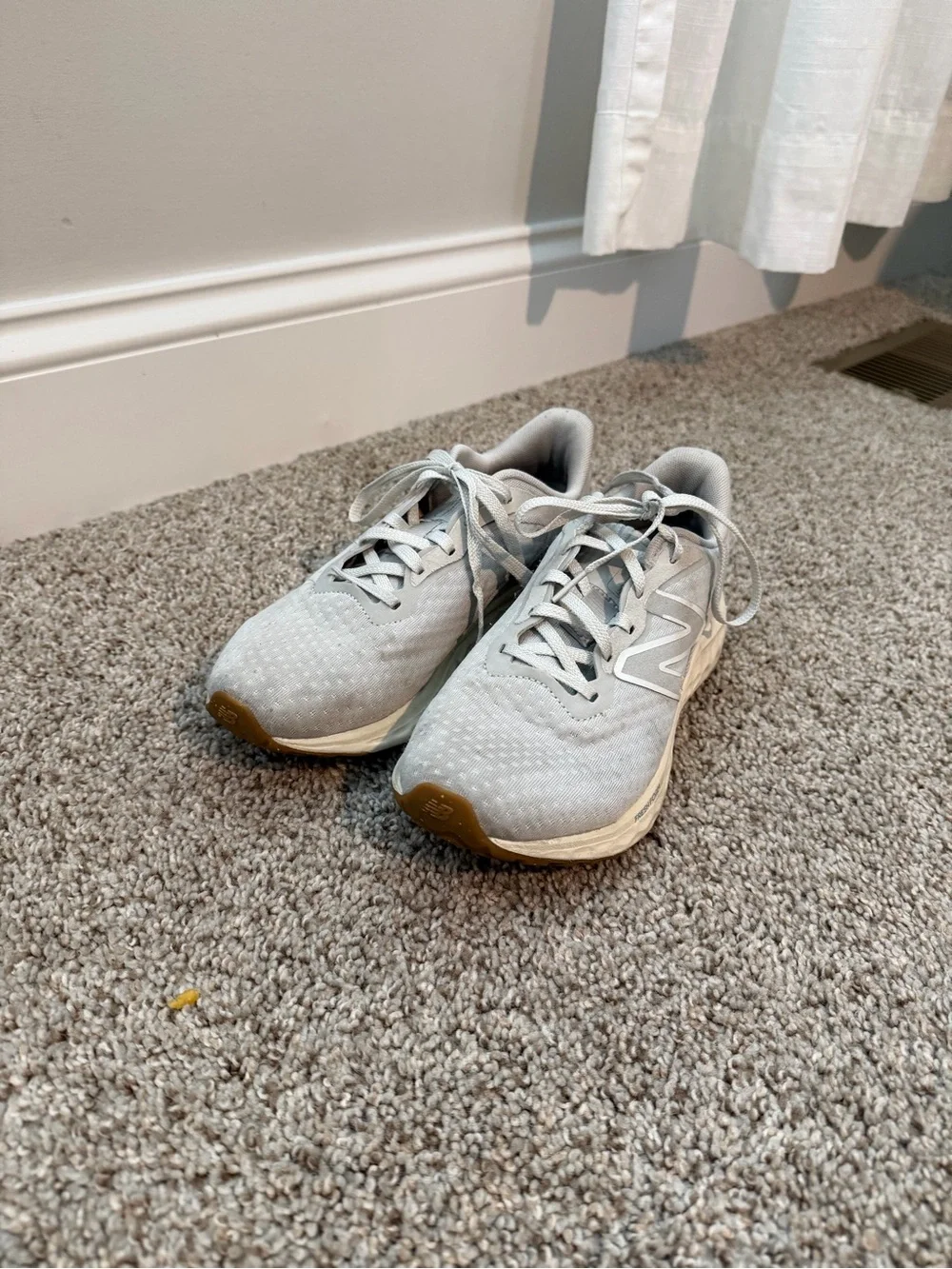 New Balance Women's Light Gray Athletic Running Shoes